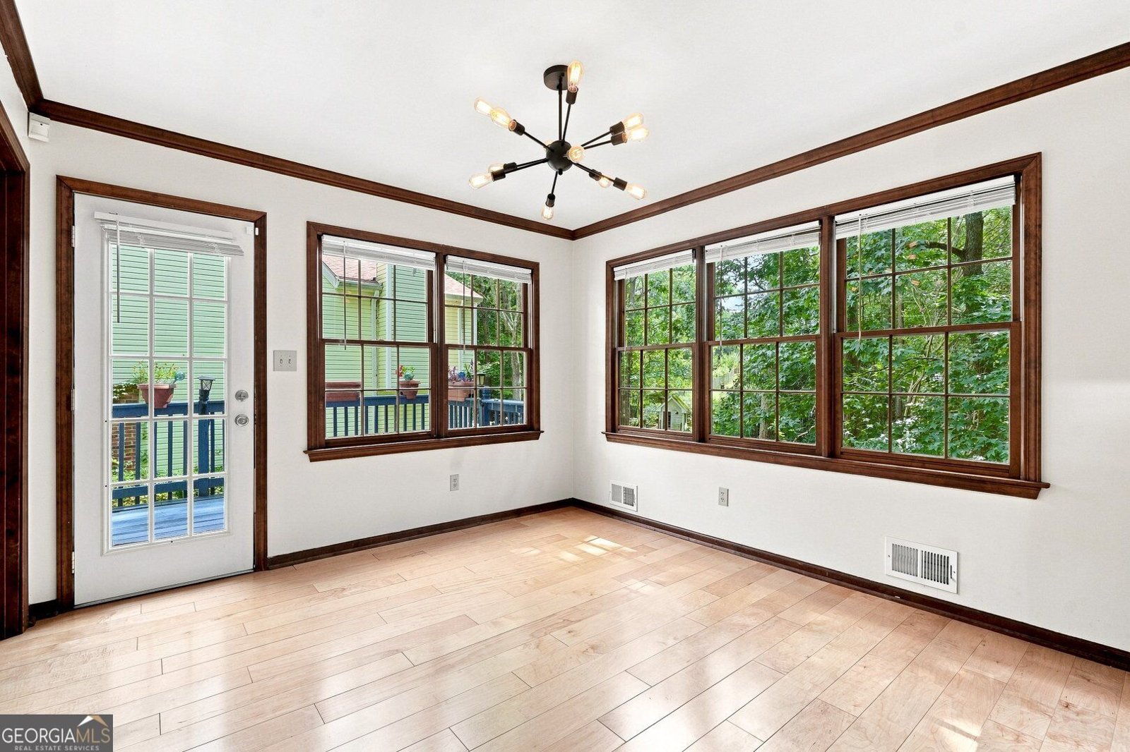 2746 Summercrest Lane Duluth - Photo 9