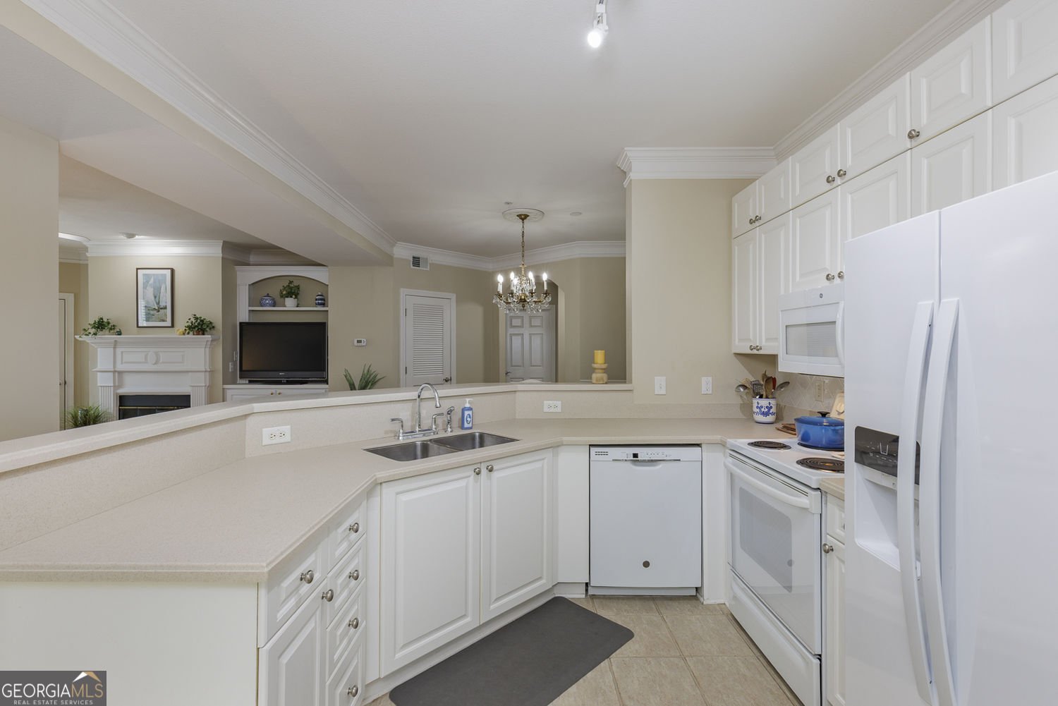 131 Ashford Circle Dunwoody - Photo 12