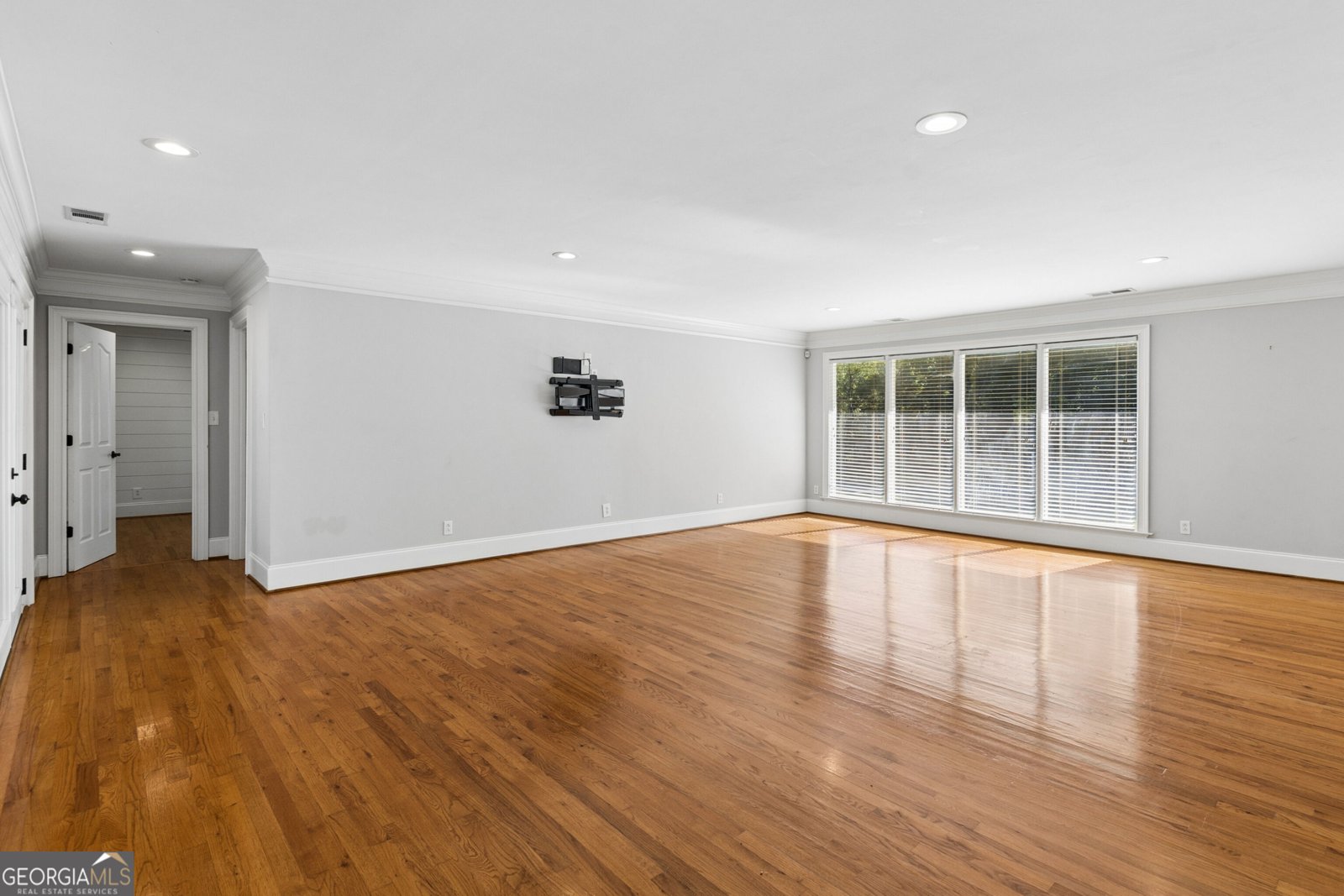 530 Lake Drive Gainesville - Photo 6