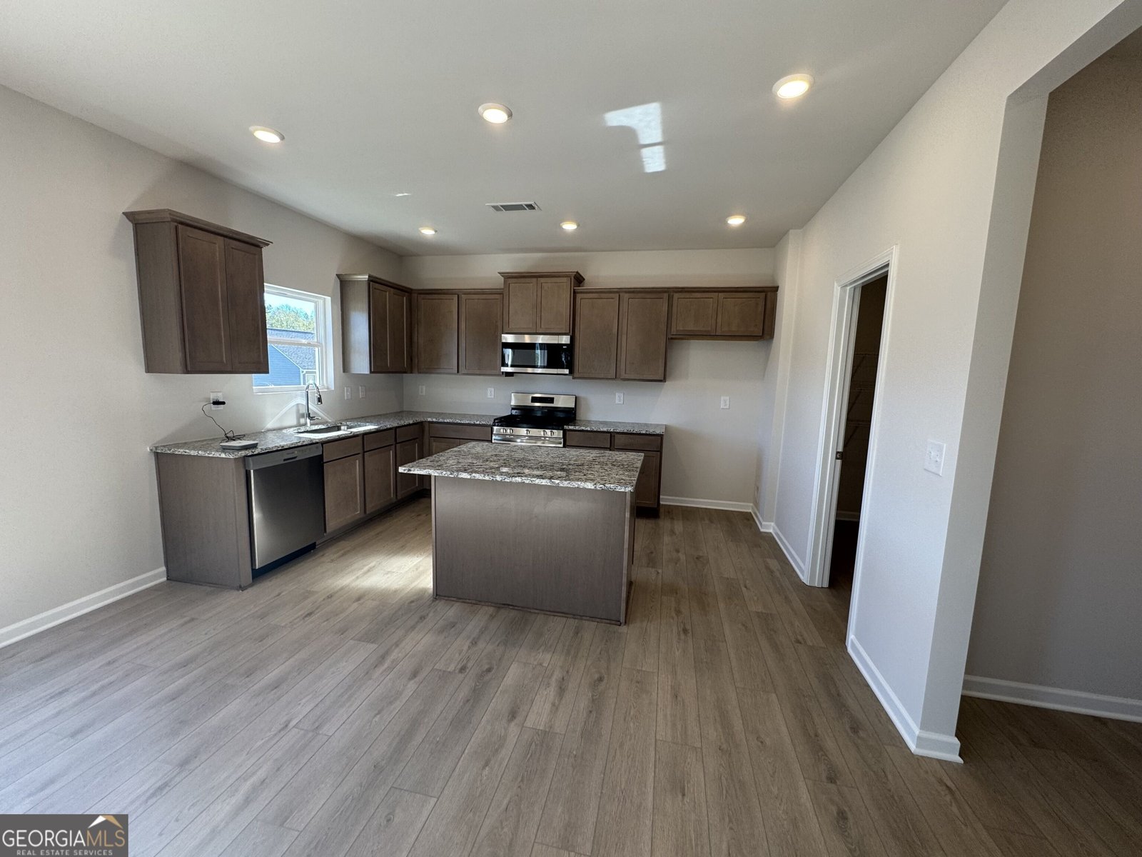 345 Bloomfield Circle Canton - Photo 14