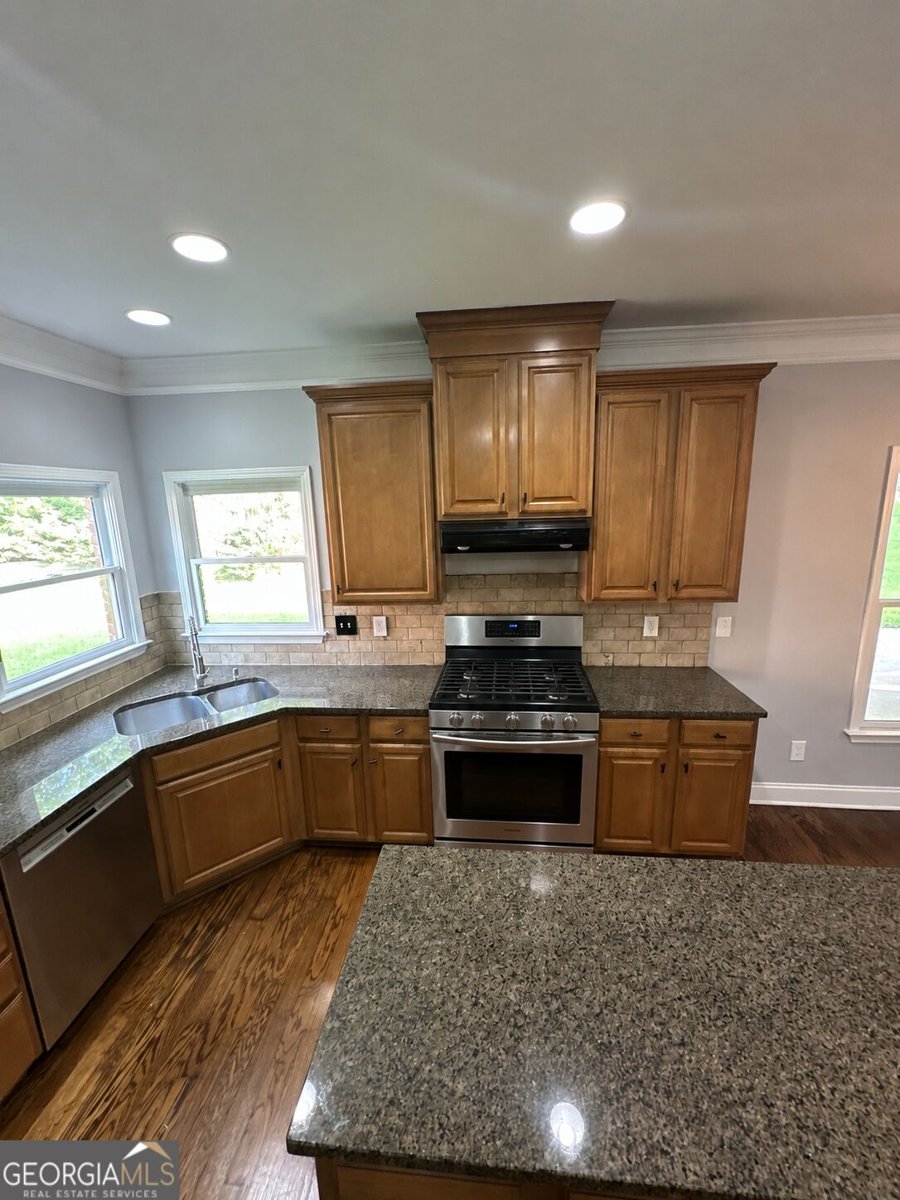 2614 Dolostone Way Dacula - Photo 9