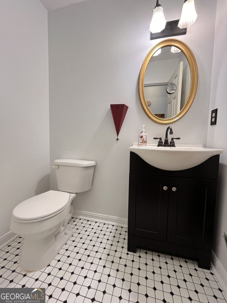 215 McDuffie Drive Athens - Photo 12