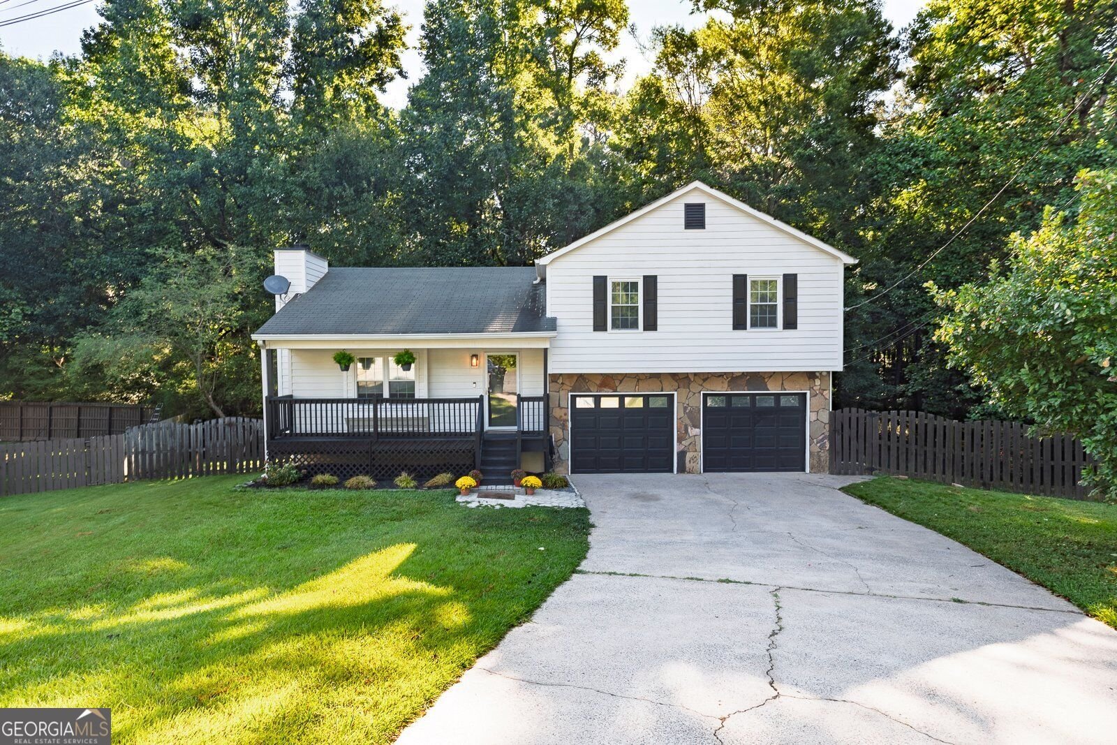 1125 Rackley Way Kennesaw - main photo
