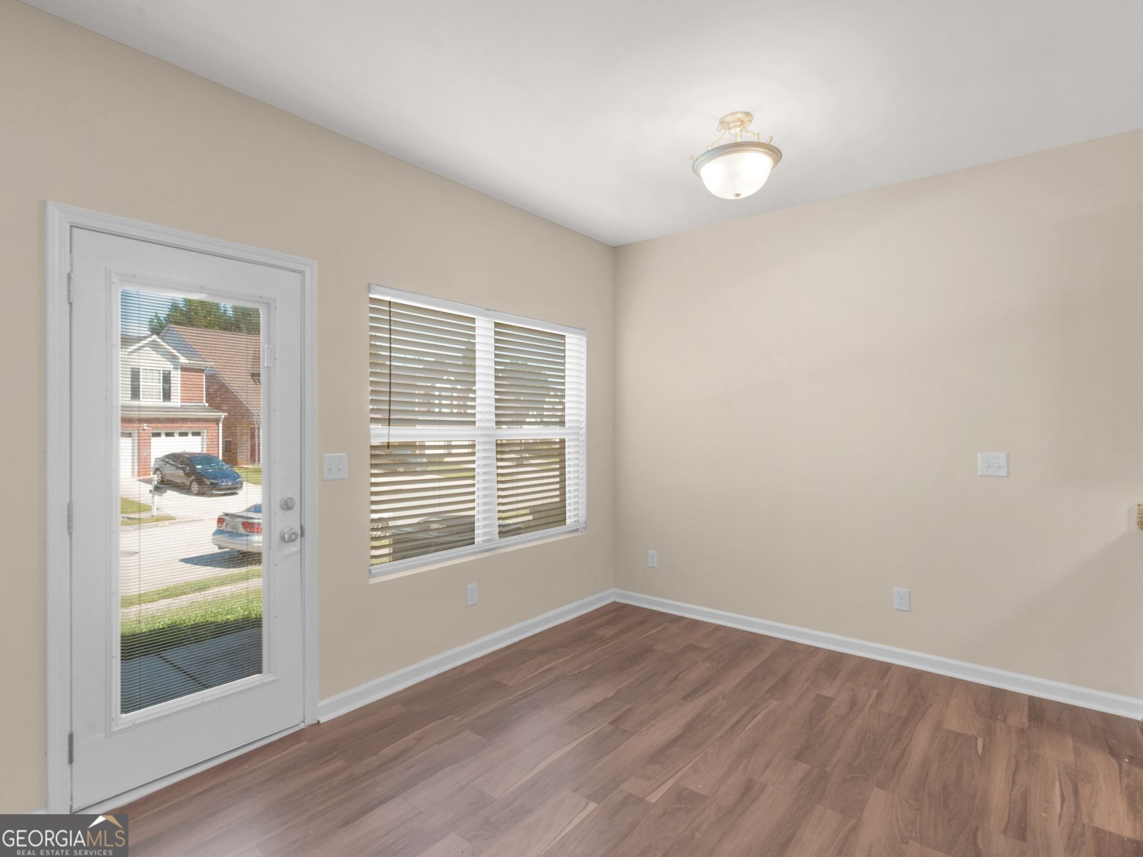1244 Faye Court McDonough - Photo 6