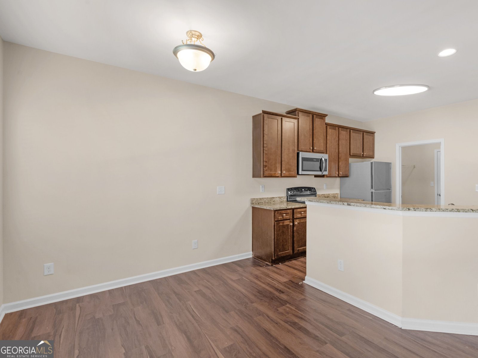 1244 Faye Court McDonough - Photo 7