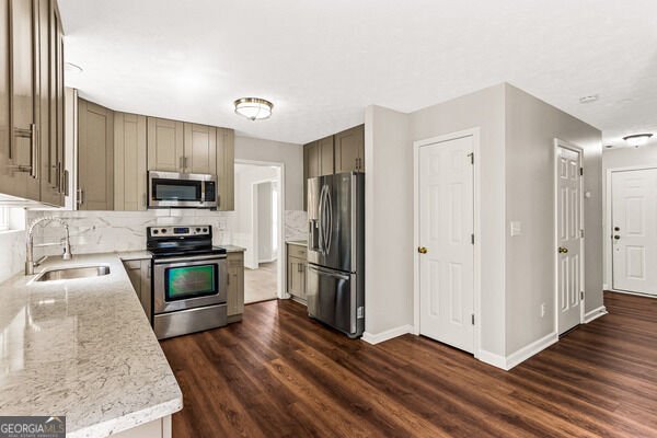 720 Madison Chase Drive Lawrenceville - Photo 13