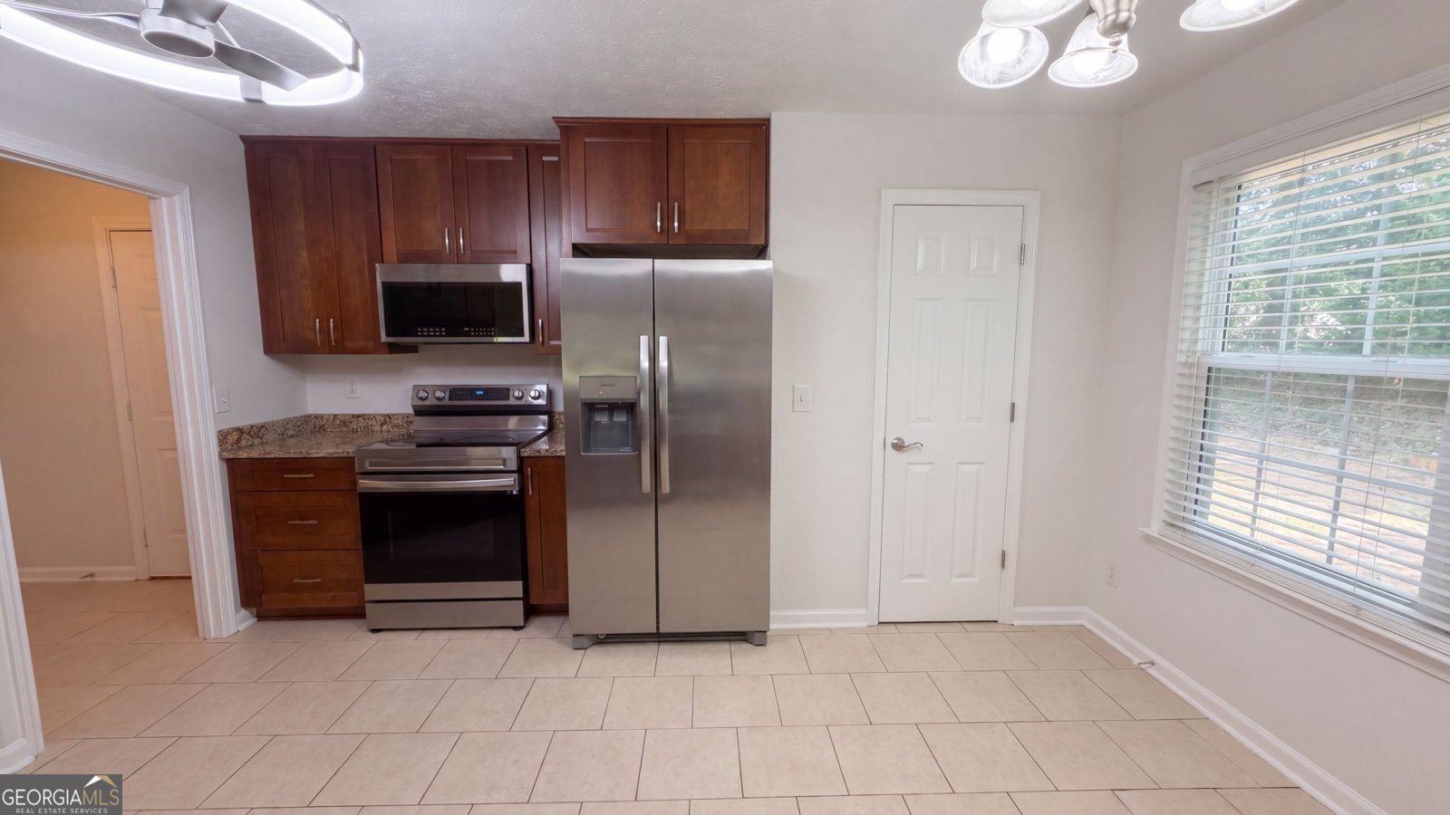 567 Deadwood Trail Locust Grove - Photo 11