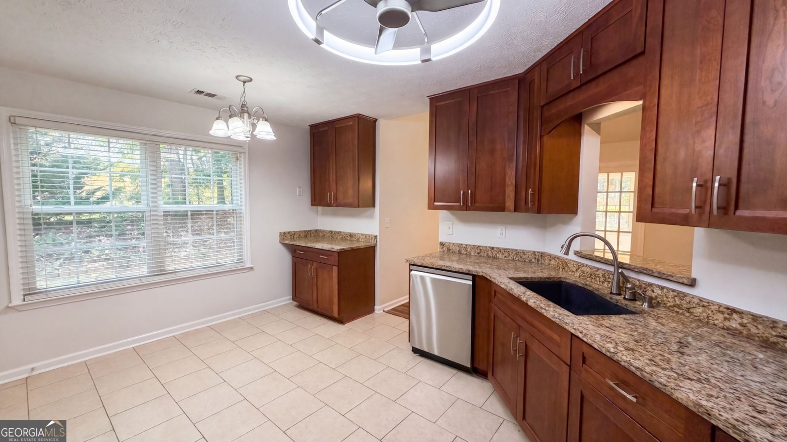 567 Deadwood Trail Locust Grove - Photo 12