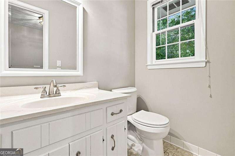 113 Jamestown Court Lilburn - Photo 28