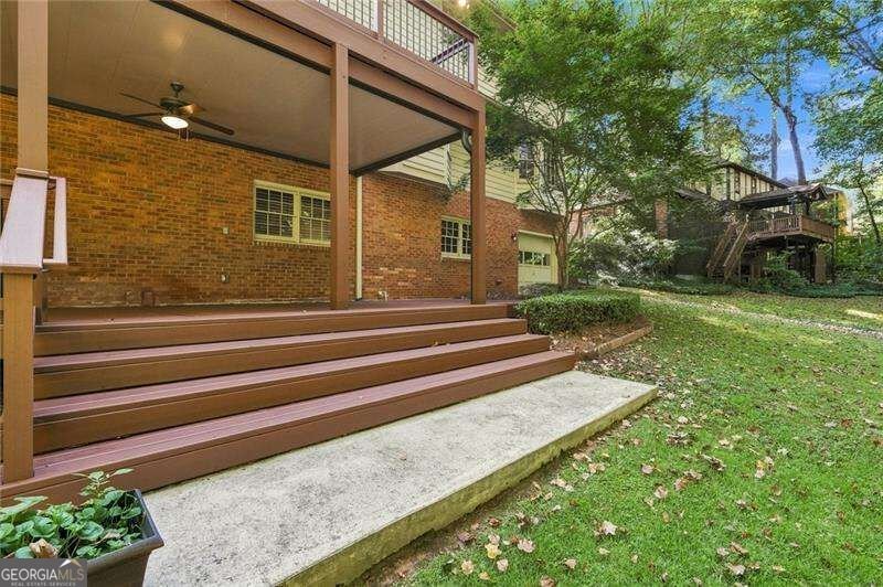 113 Jamestown Court Lilburn - Photo 32