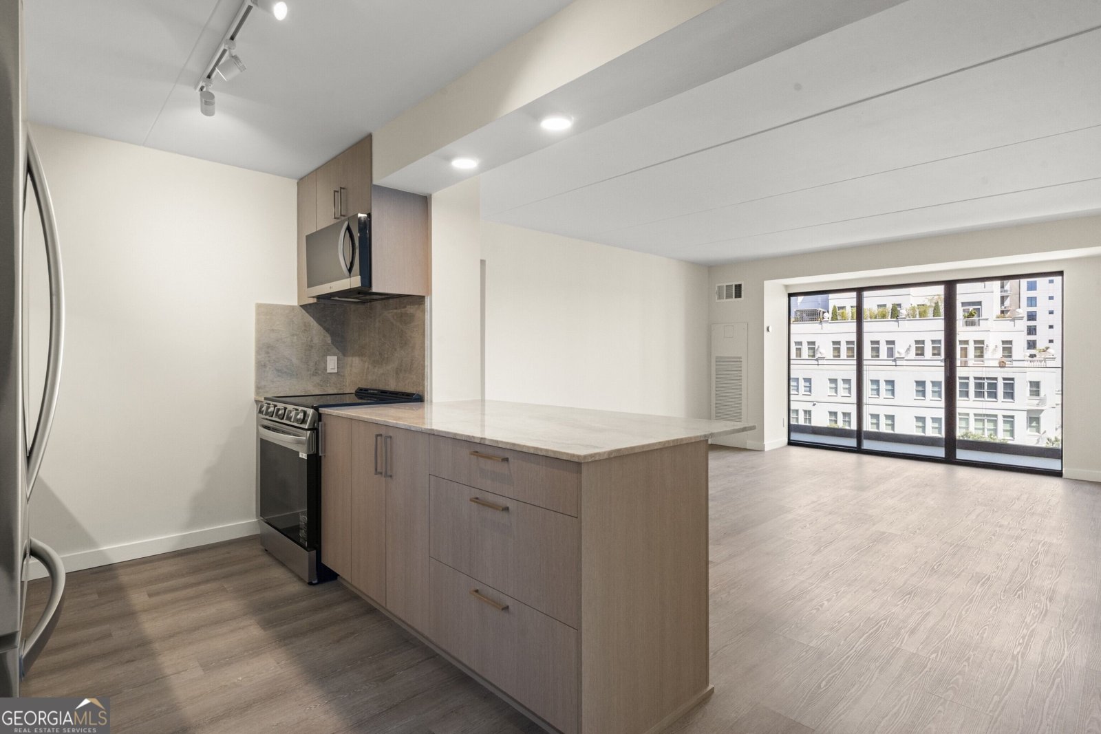 2460 Peachtree Road Atlanta - main photo