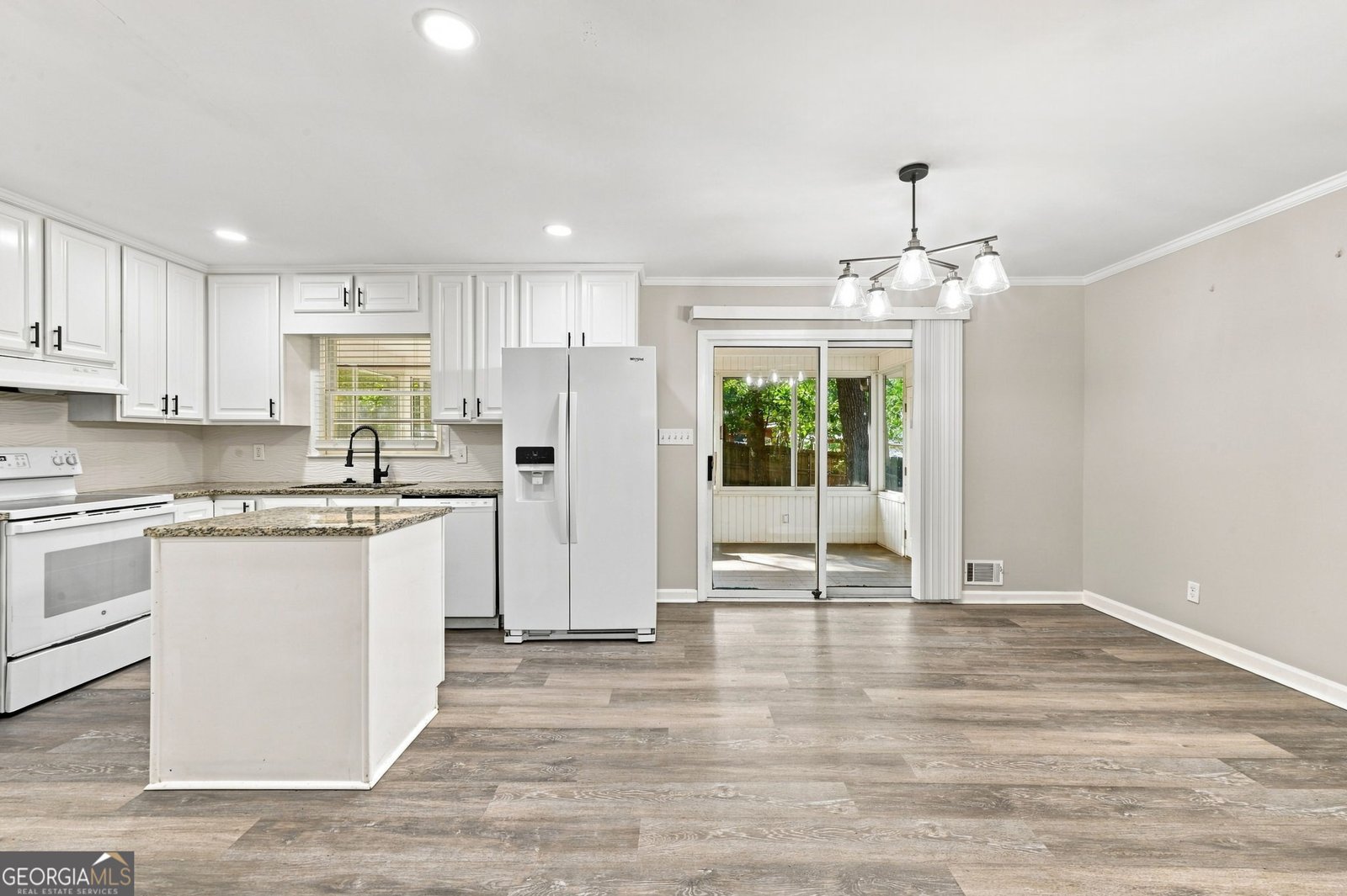 2586 Cherrywood Lane Marietta - Photo 8