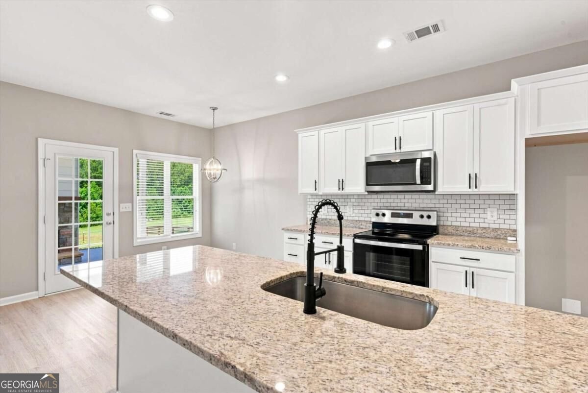 360 May Lane Carnesville - Photo 8
