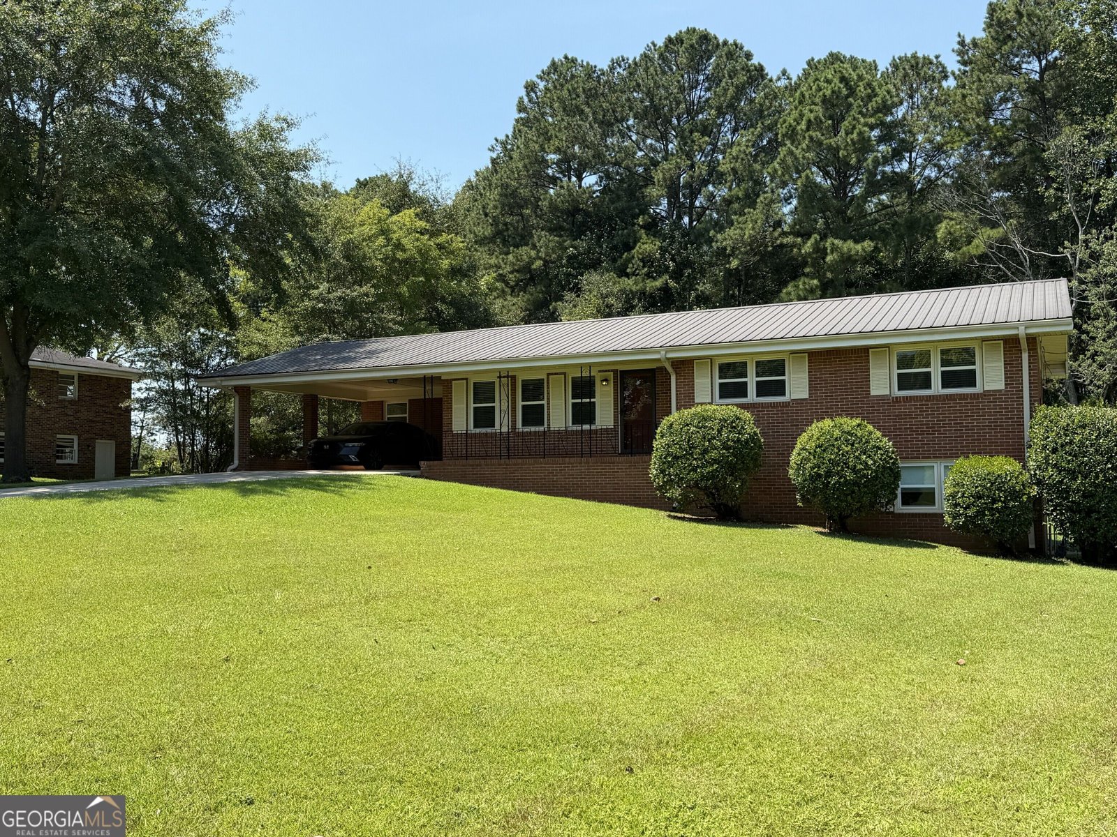 7475 Grayson Drive Riverdale - main photo