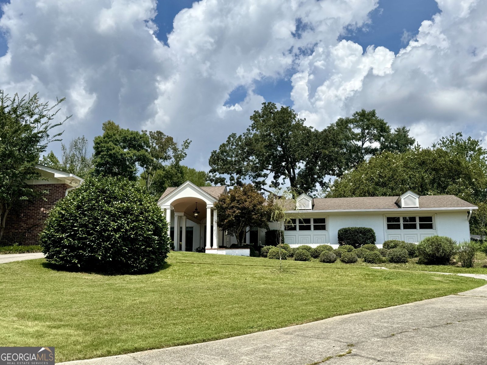 557 Walton Court Macon - main photo