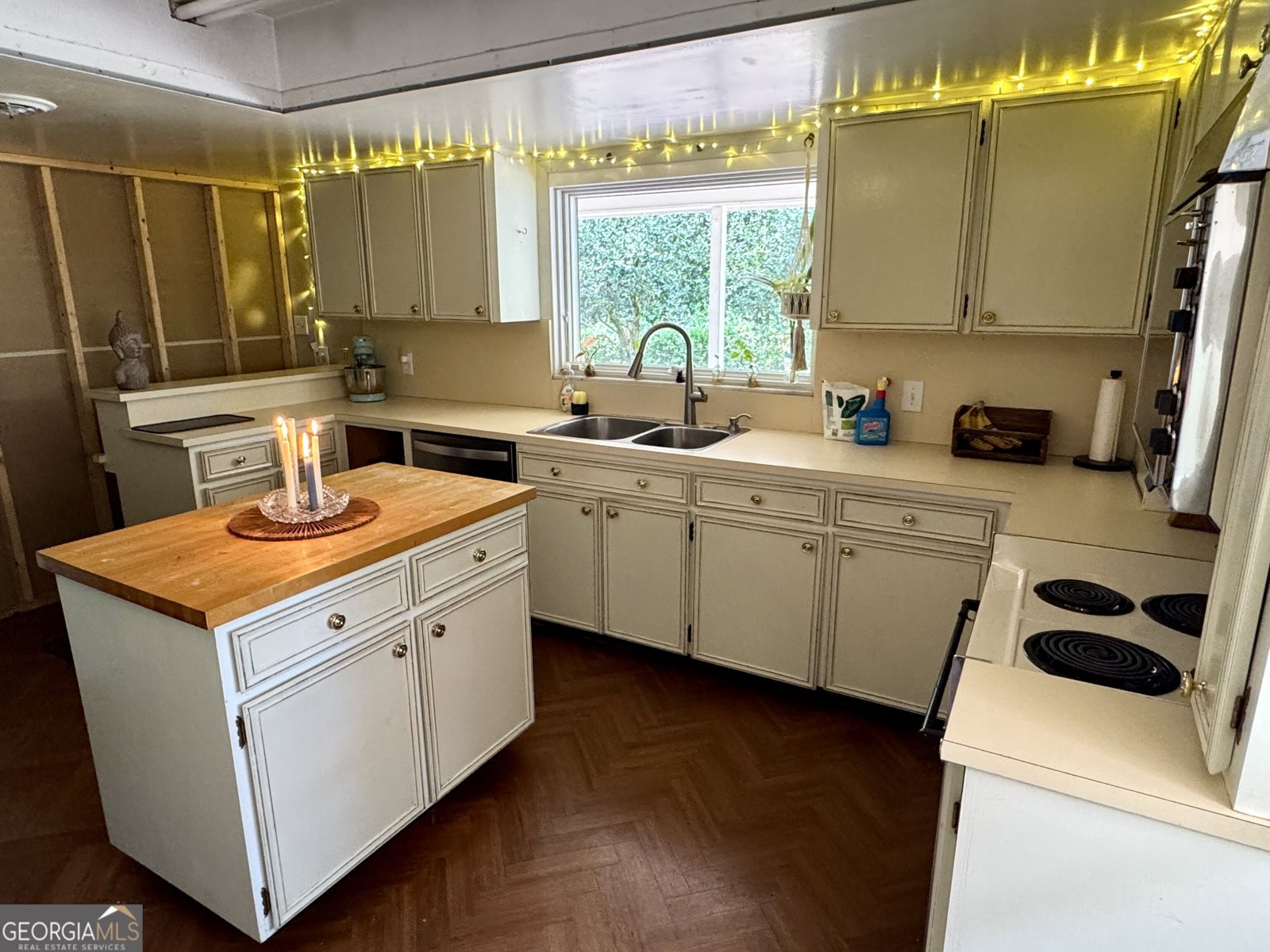 557 Walton Court Macon - Photo 11