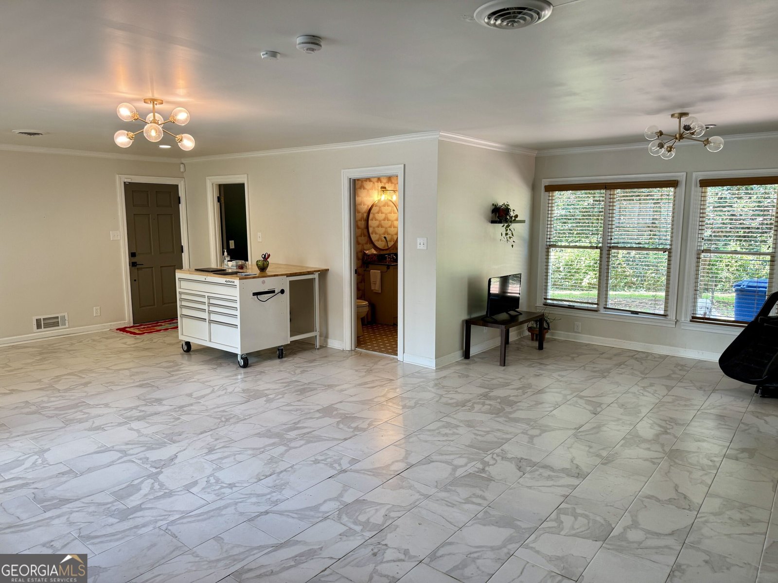 557 Walton Court Macon - Photo 12