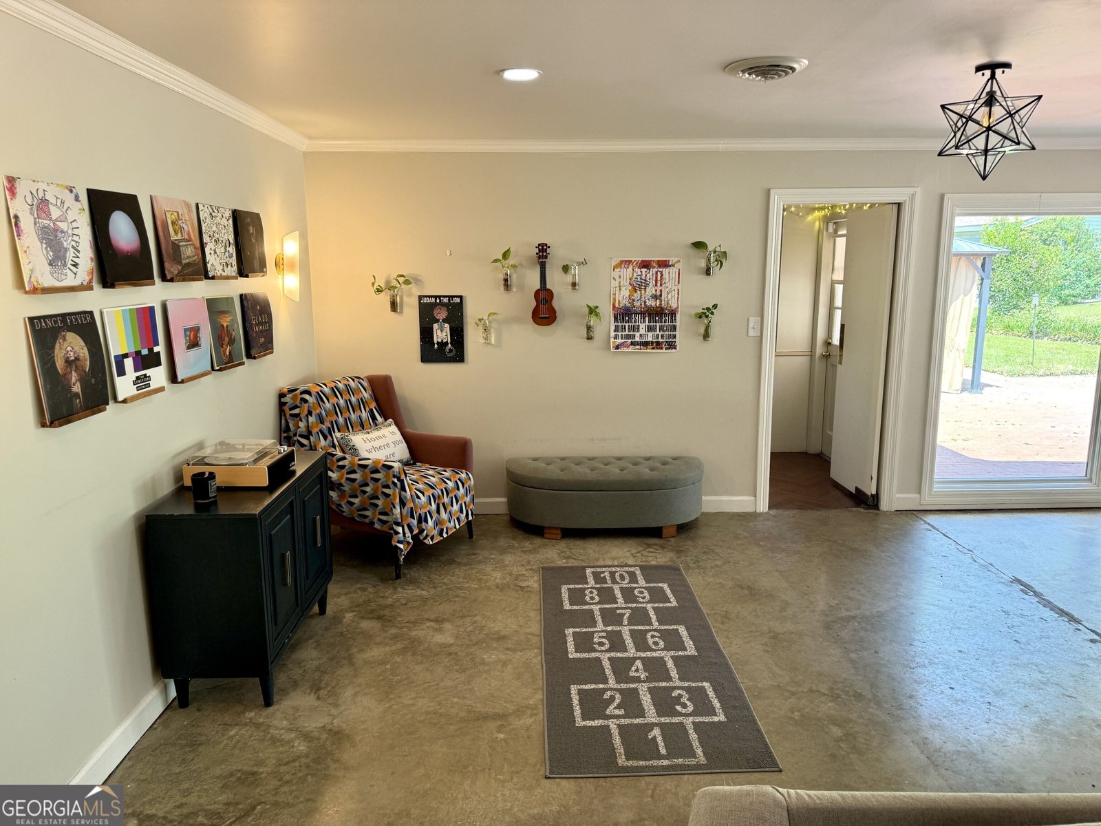 557 Walton Court Macon - Photo 8