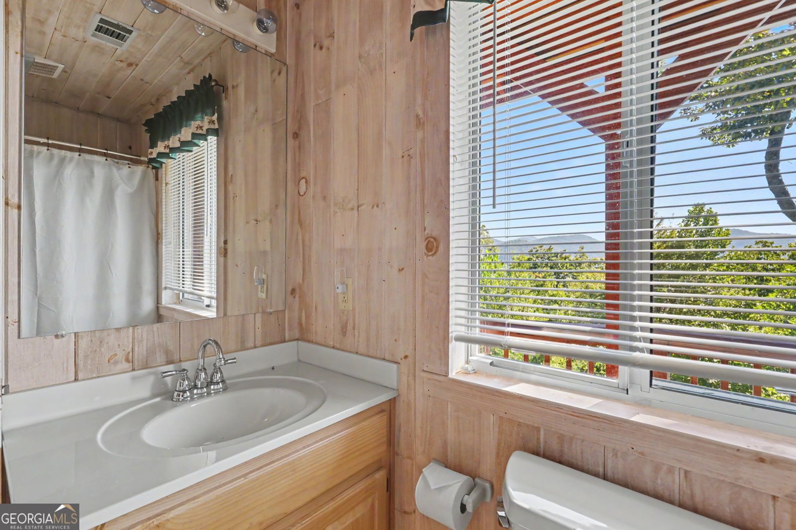 1387 Valley Street Clayton - Photo 32