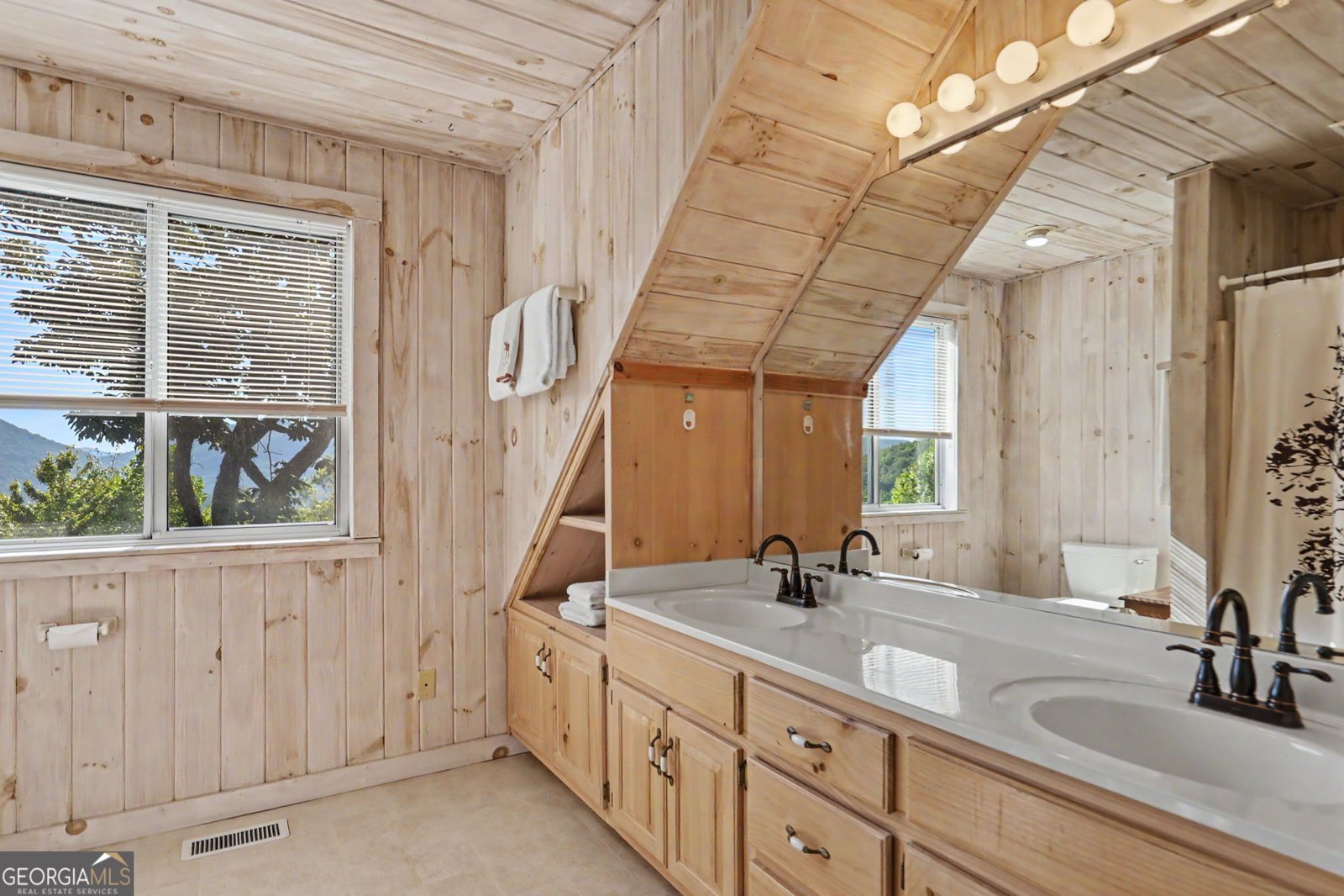 1387 Valley Street Clayton - Photo 39