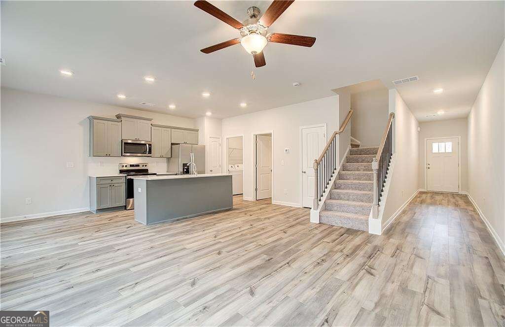 667 Treasure Drive Stockbridge - main photo