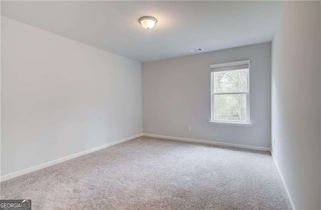 667 Treasure Drive Stockbridge - Photo 11