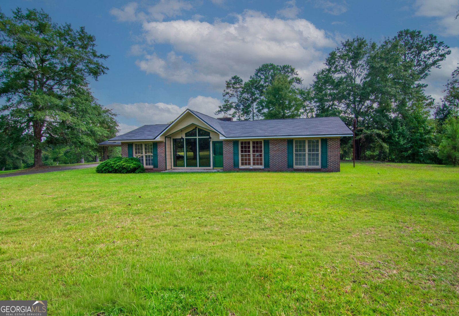 616 Twin Lakes Road Waverly Hall - main photo