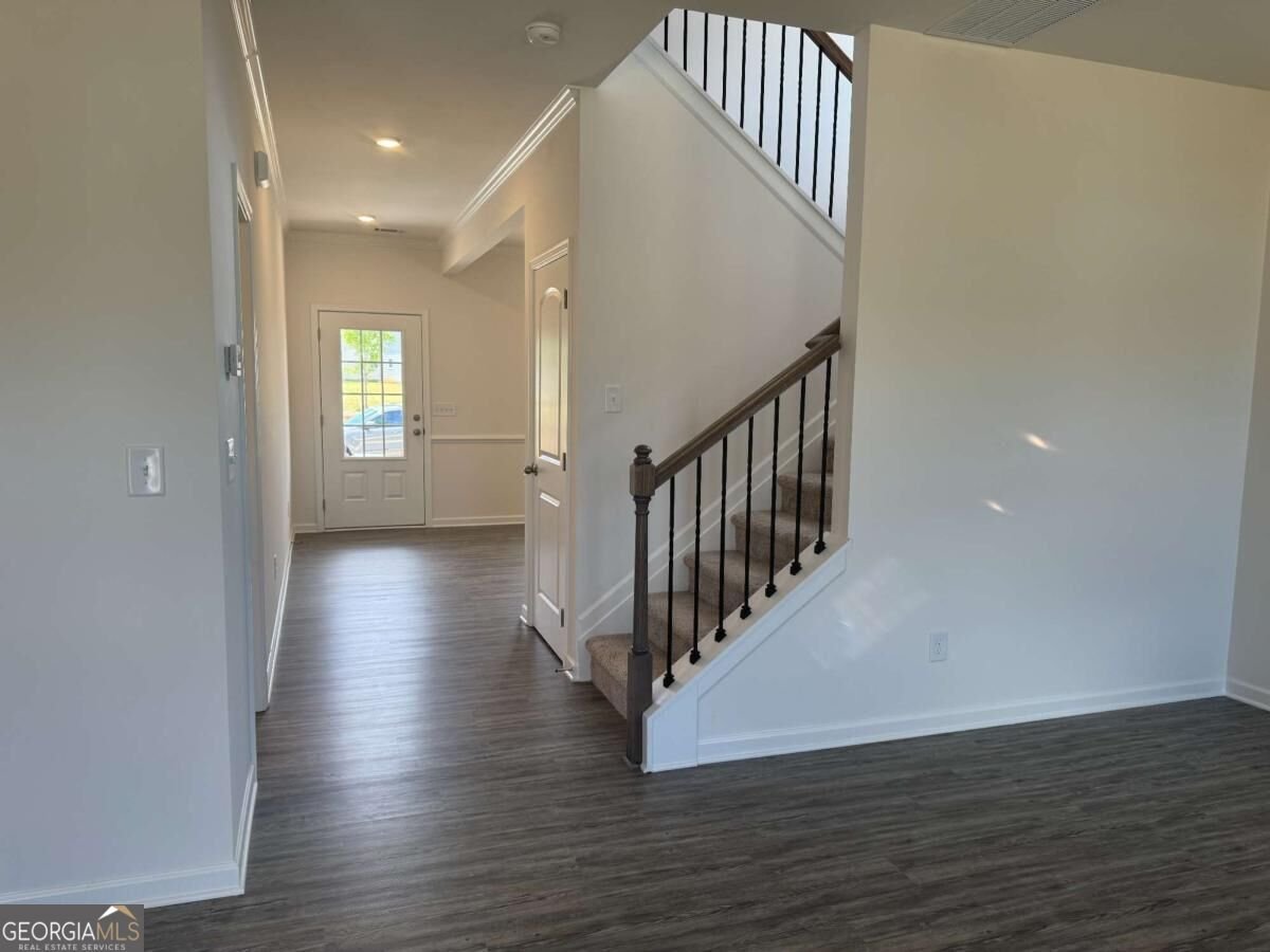 341 Bloomfield Circle Canton - Photo 6