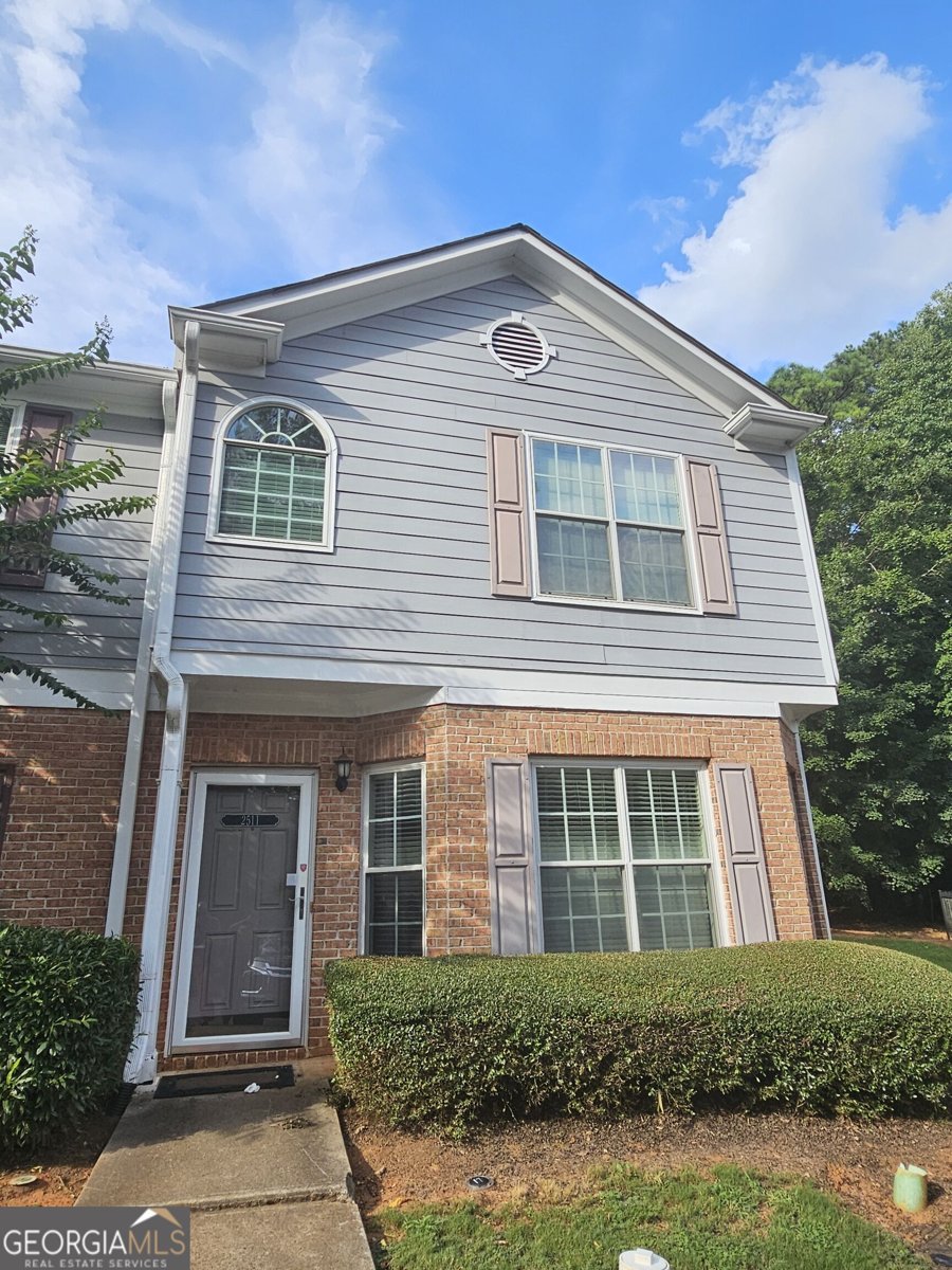 2511 Walden Lake Drive Decatur - main photo