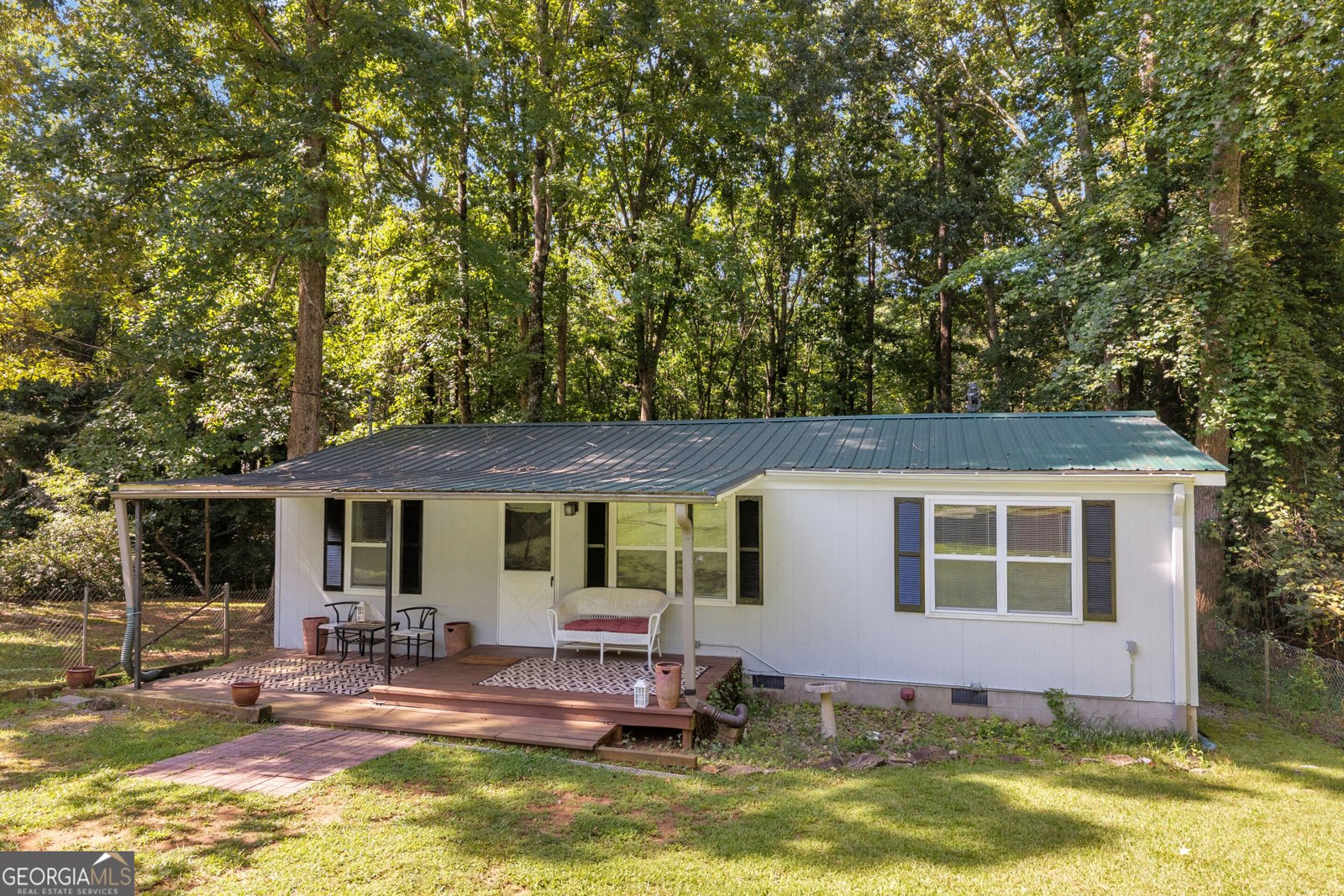 121 Lake View Court Lavonia - main photo