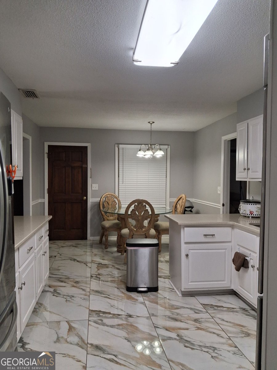 2589 King Circle Conyers - Photo 9