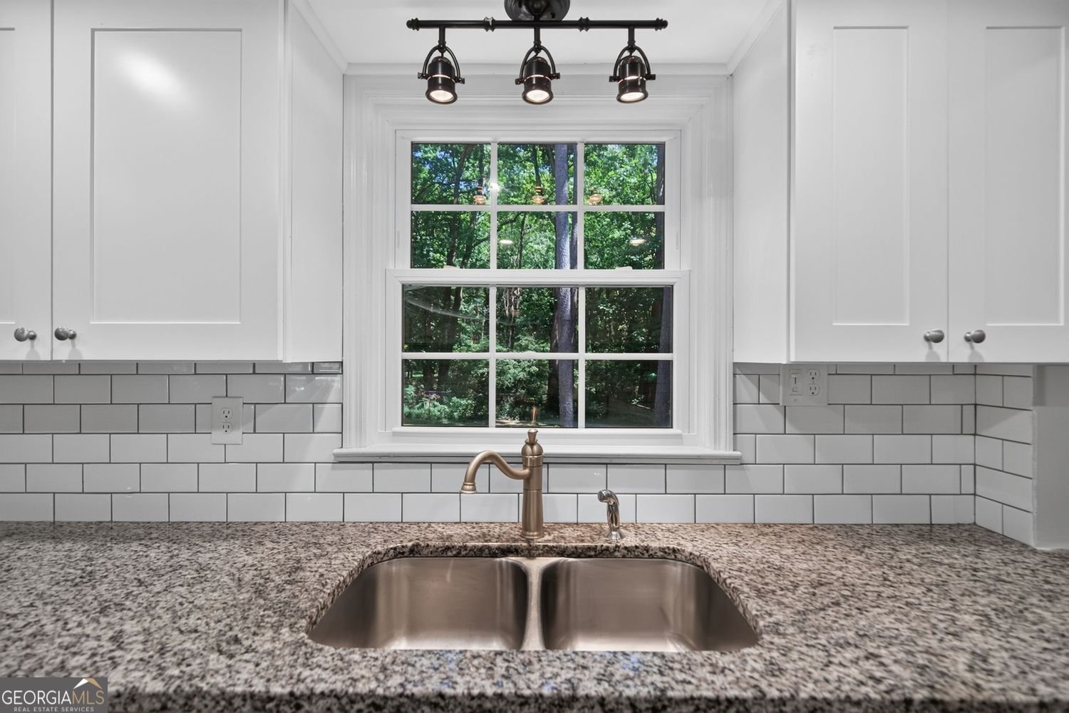 4371 Vintage Lane Dunwoody - Photo 7