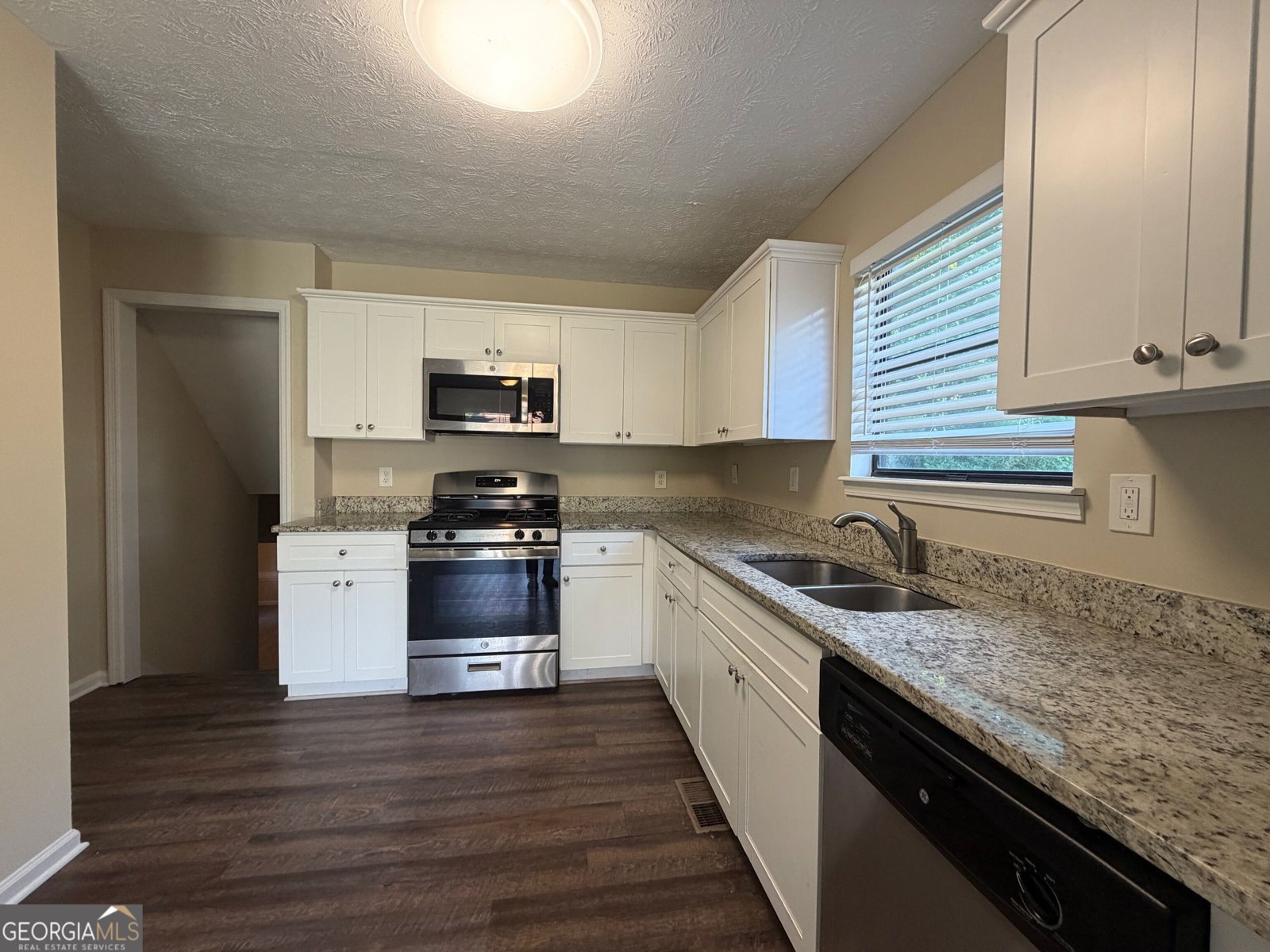 5236 Pine Way Road Powder Springs - Photo 6