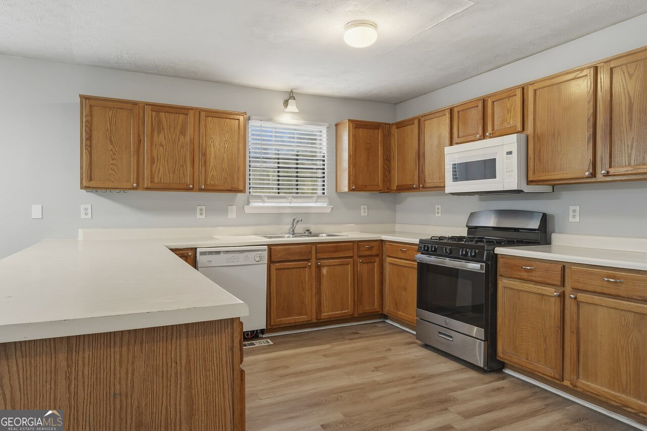 3737 Waldrop Drive Decatur - Photo 9