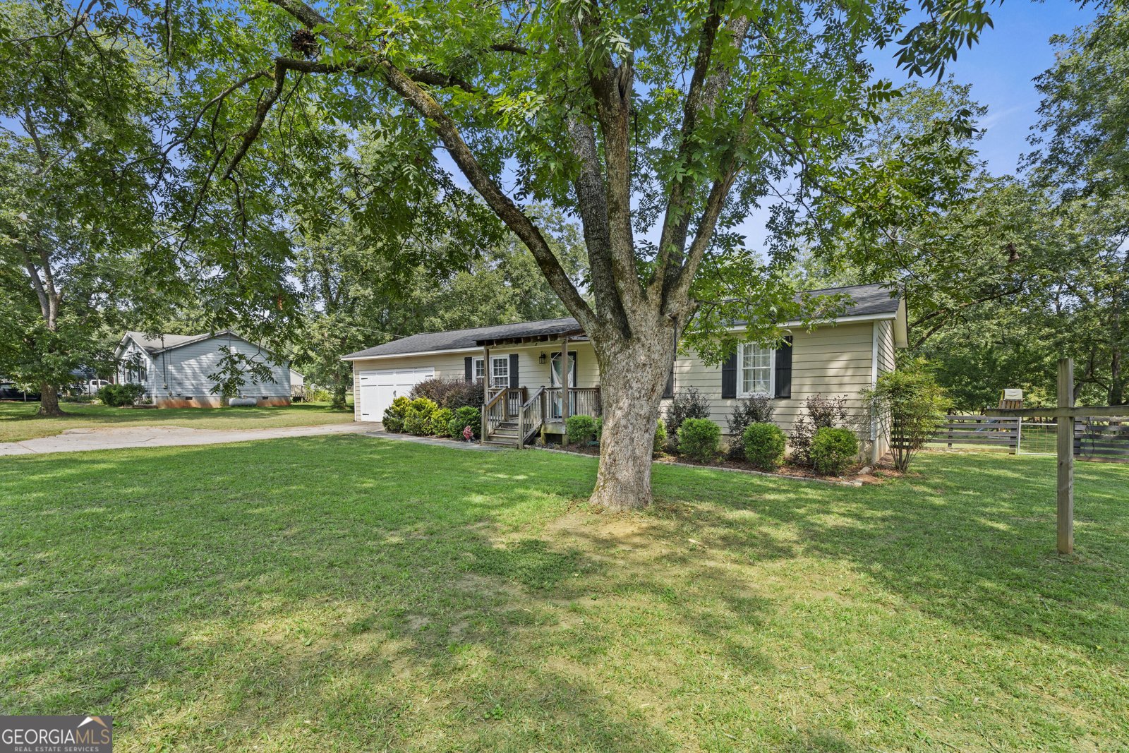 1911 Barnesville Road Griffin - Photo 32