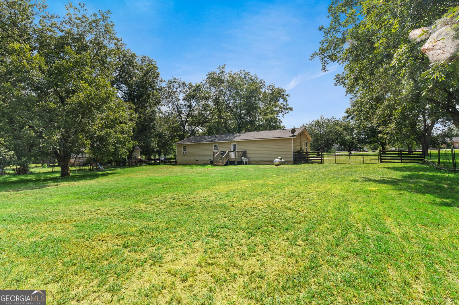 1911 Barnesville Road Griffin - Photo 38