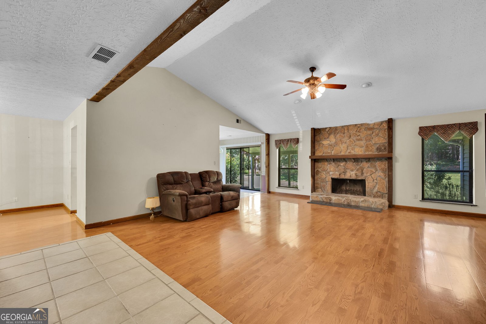 140 Hickory Drive Stockbridge - Photo 6