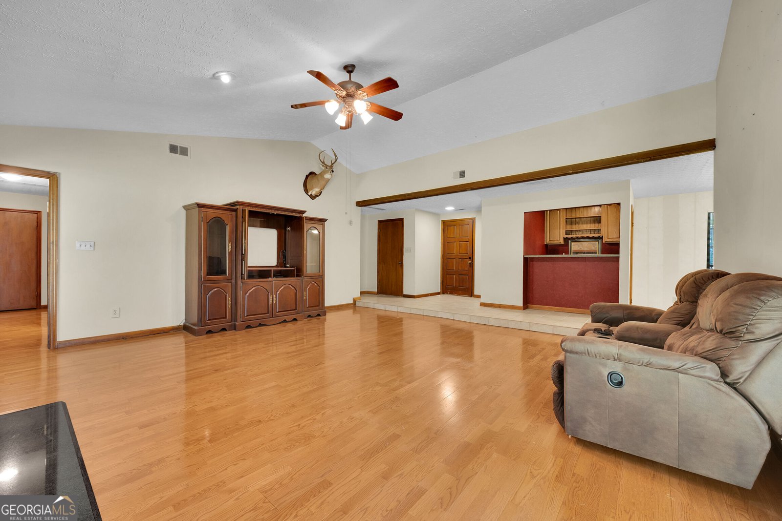 140 Hickory Drive Stockbridge - Photo 8
