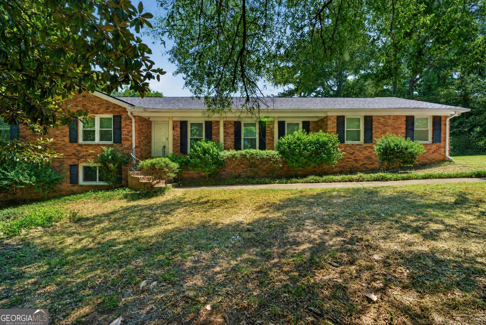 357 Lokchapee Drive Macon - main photo