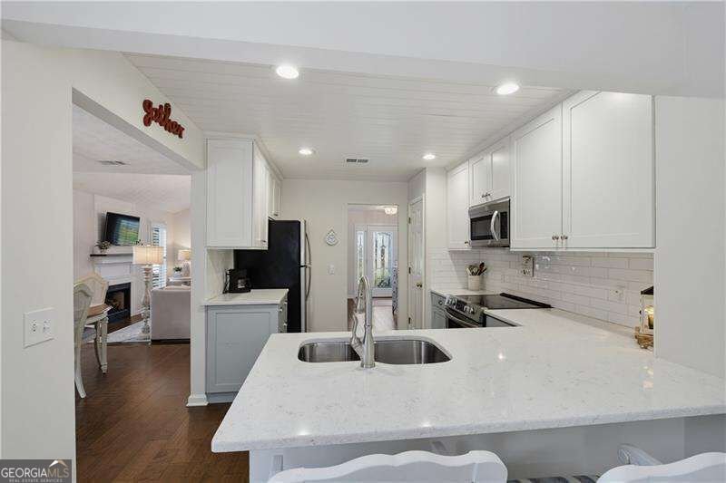 4158 Hubert Drive Marietta - Photo 13