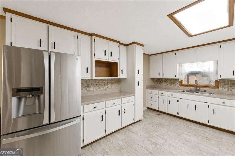 261 Clayton Trail Canton - Photo 6