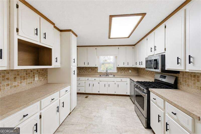 261 Clayton Trail Canton - Photo 8