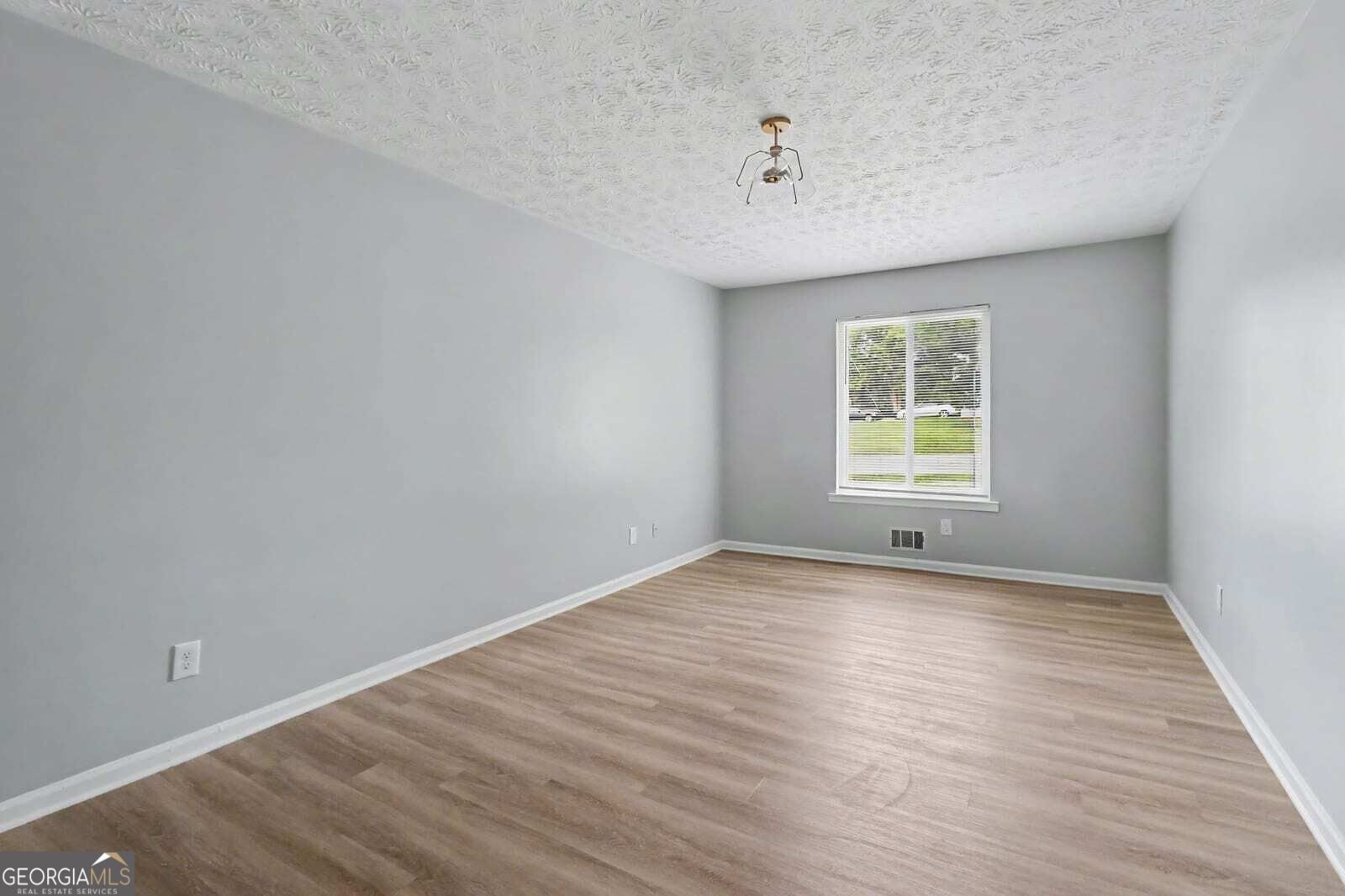 8908 Thomas Road Jonesboro - Photo 11