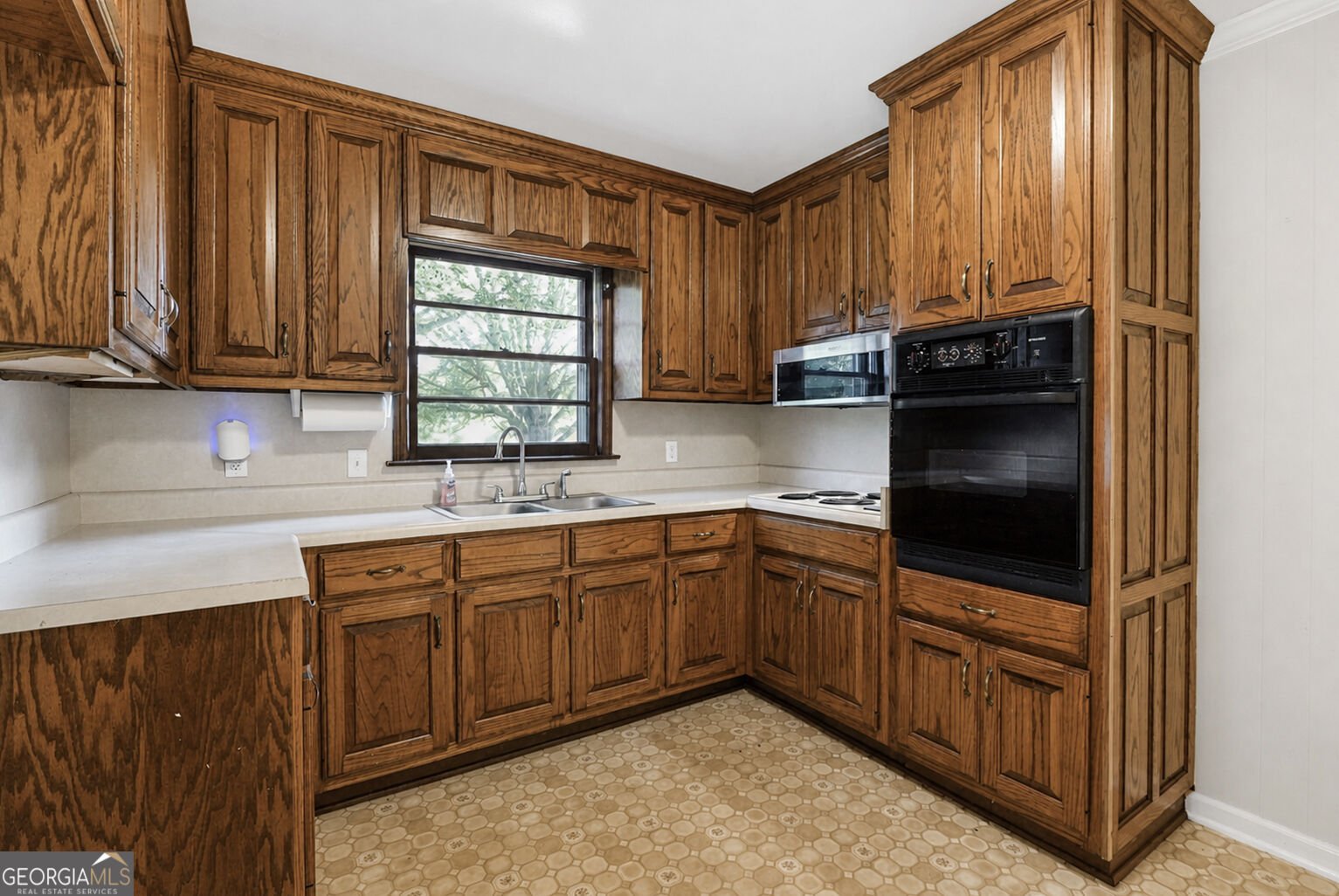 1711 Hebron Church Road Statham - Photo 9