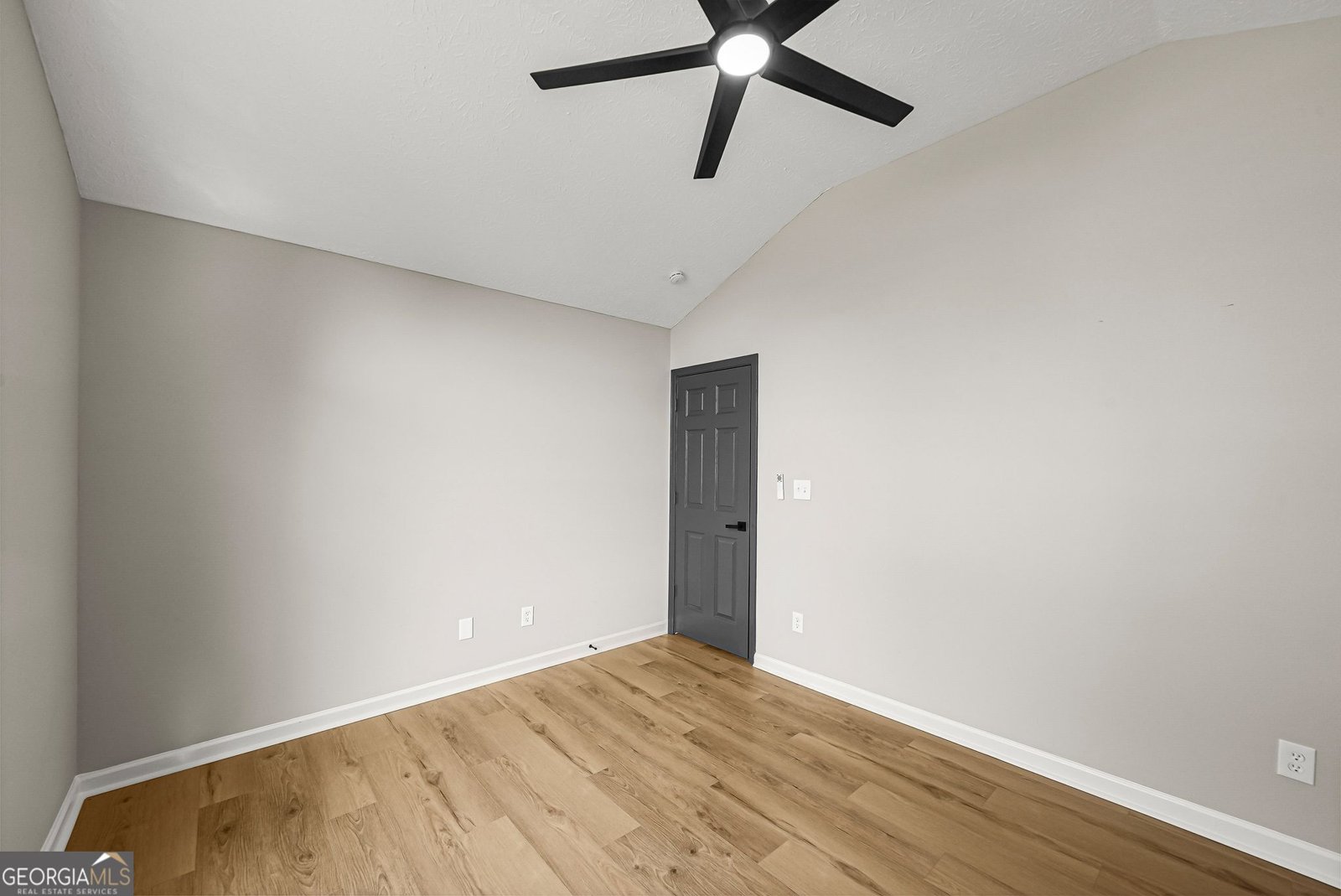 235 Oak Circle Stockbridge - Photo 24