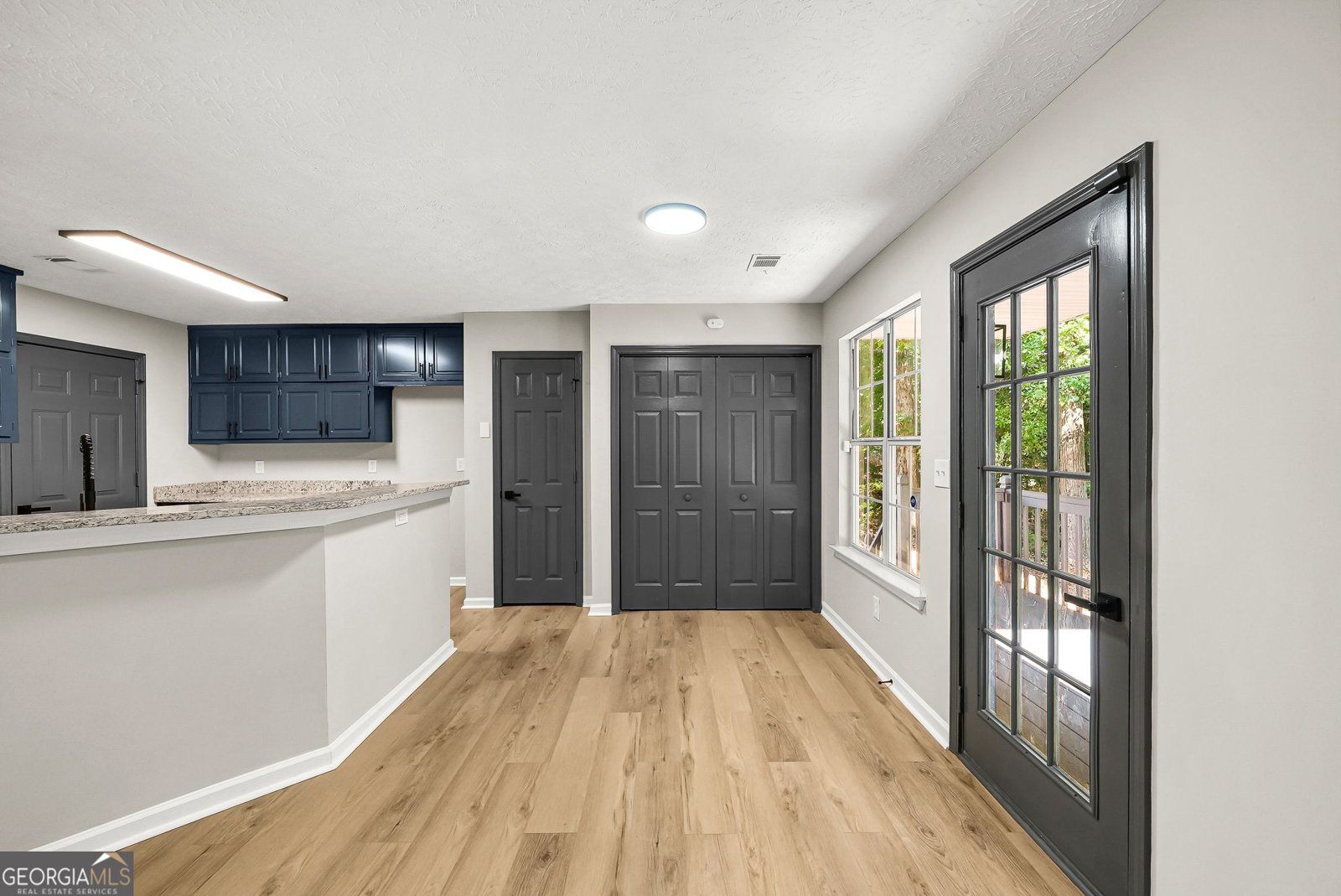 235 Oak Circle Stockbridge - Photo 8