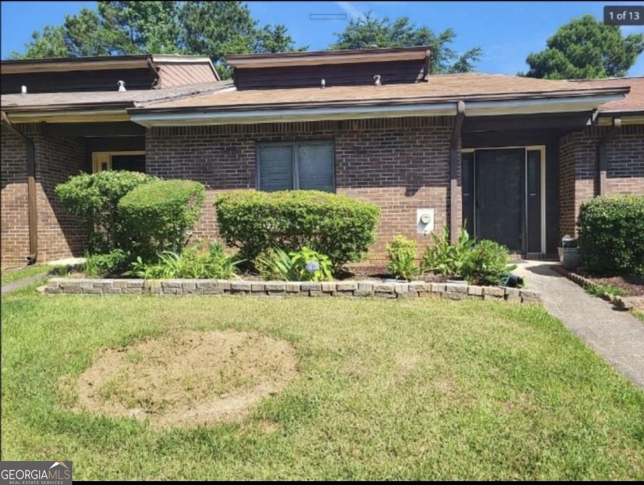 1481 Stoneleigh Circle Stone Mountain - main photo