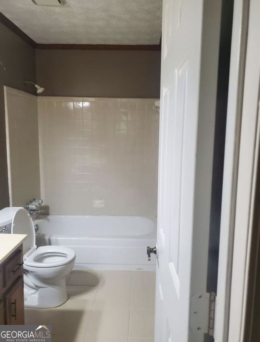 1481 Stoneleigh Circle Stone Mountain - Photo 19