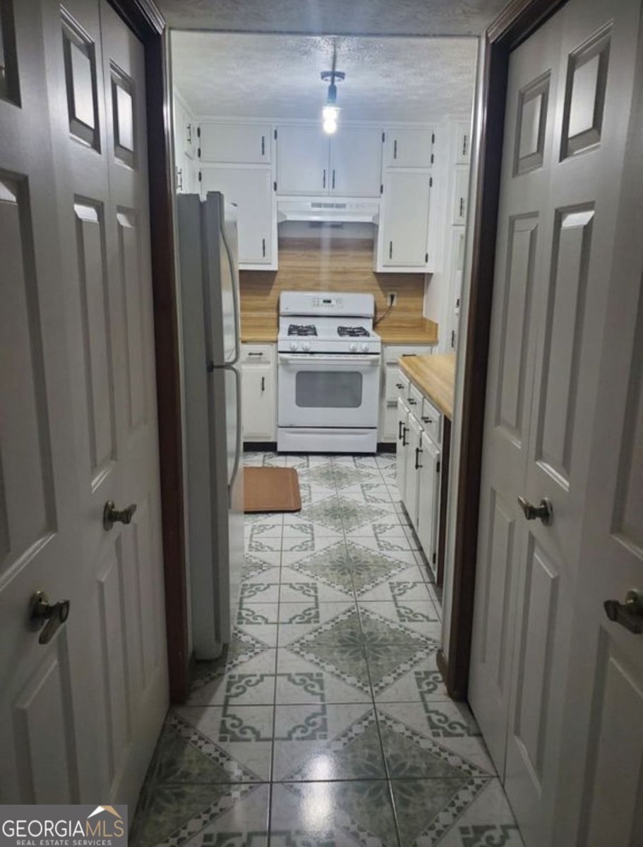 1481 Stoneleigh Circle Stone Mountain - Photo 7