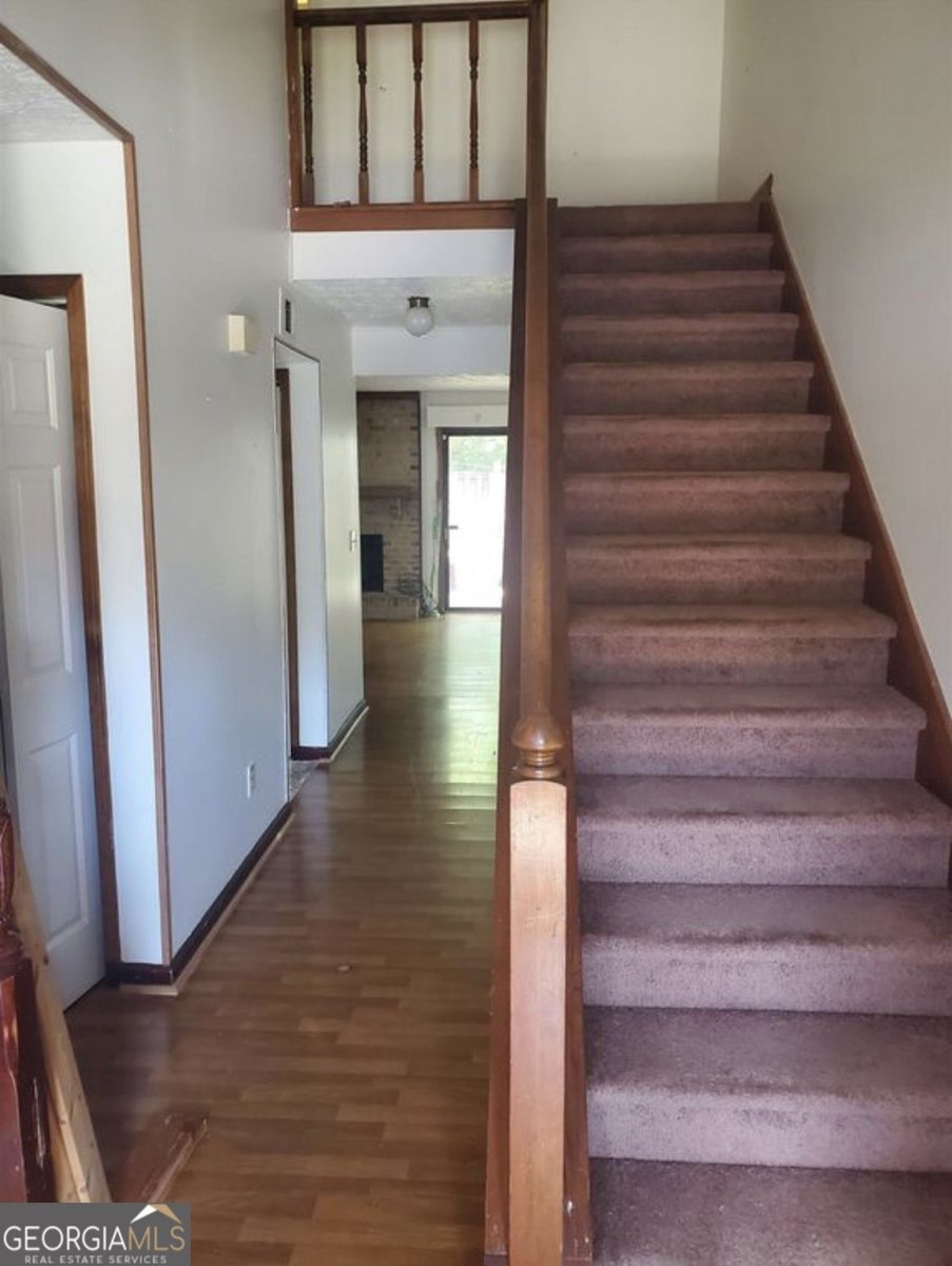 1481 Stoneleigh Circle Stone Mountain - Photo 8